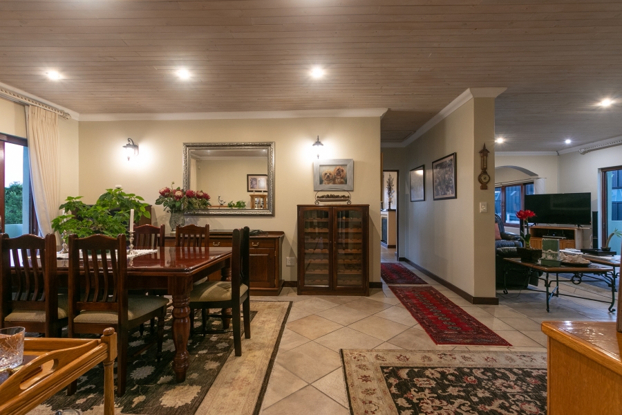 4 Bedroom Property for Sale in Cola Beach Western Cape